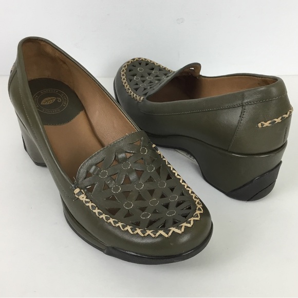 Nurture Cut-Out Leather Floral Wedge Shoes Stitching Boho - Picture 1 of 7
